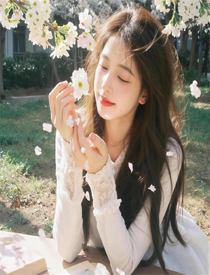 美学专家艺术鉴赏女演员的生存法则后期的制作流程与艺术加工 【审美标准评判】